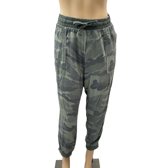 Splendid Women Camouflage Cropped Jogger Sweatpants Elastic Waist  Green Large - Picture 1 of 11